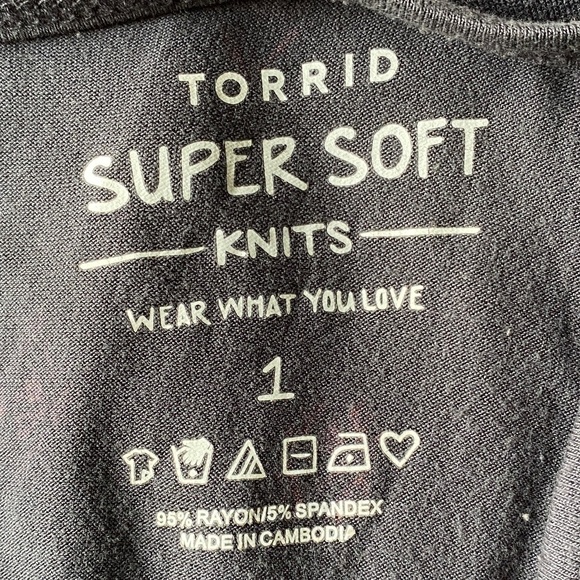 Torrid Super Soft‎ Knits Women's Gray Allover Print Tank Top Size 1X - Picture 2 of 9